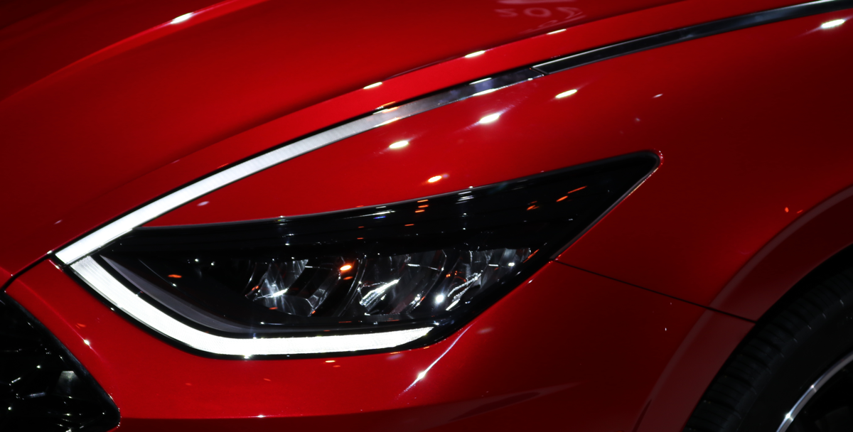 http://thecarchat.net/admin/carchat_admin/app/web/img/uploaded/2020 Hyundai Sonata Headlamp Accent